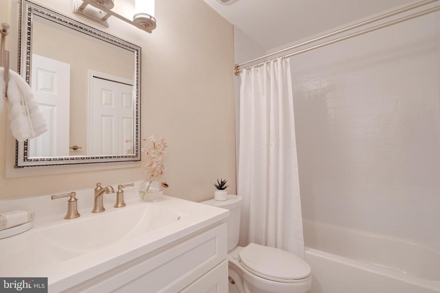 7829 Butterfield Lane photo 27