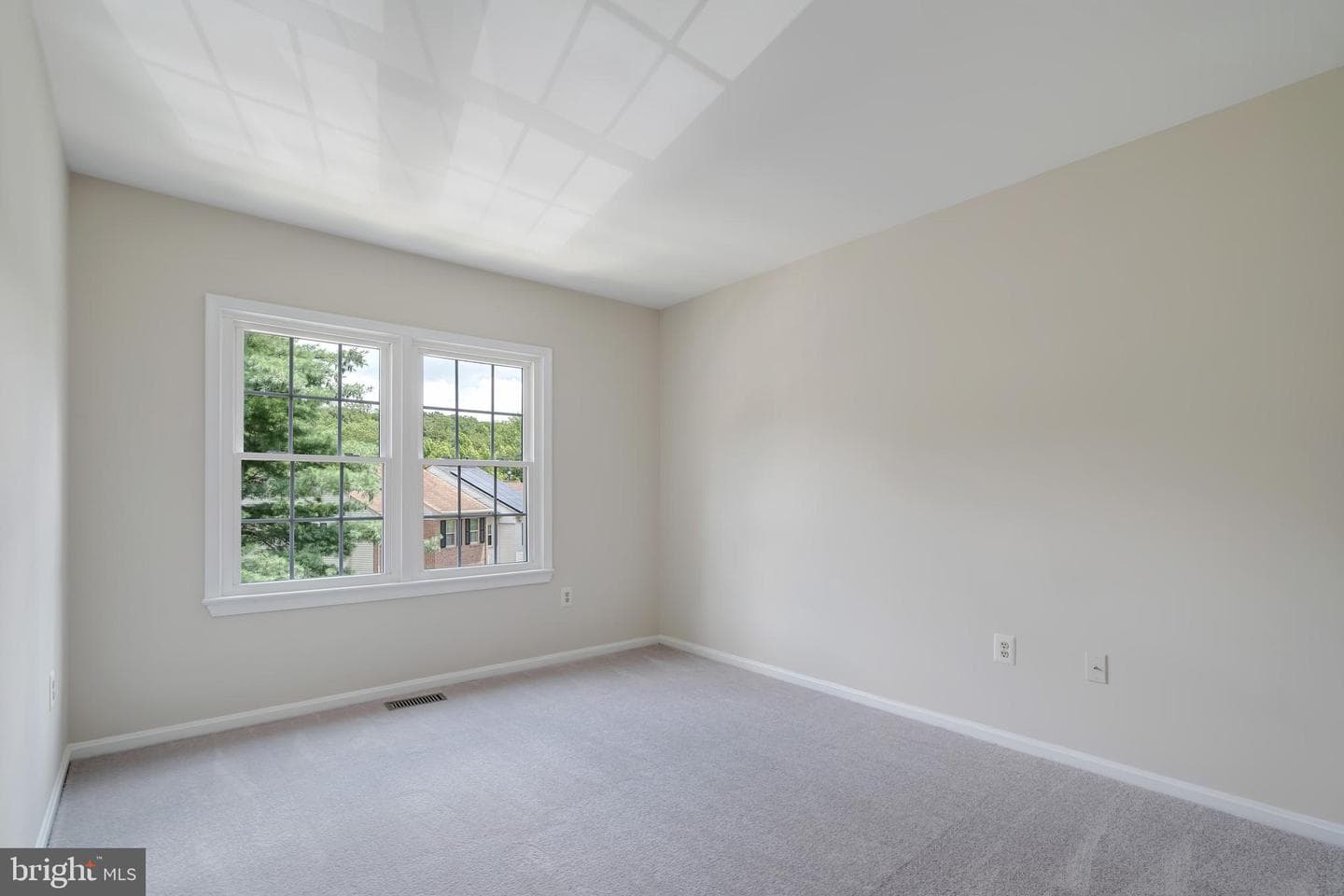 7829 Butterfield Lane photo 32