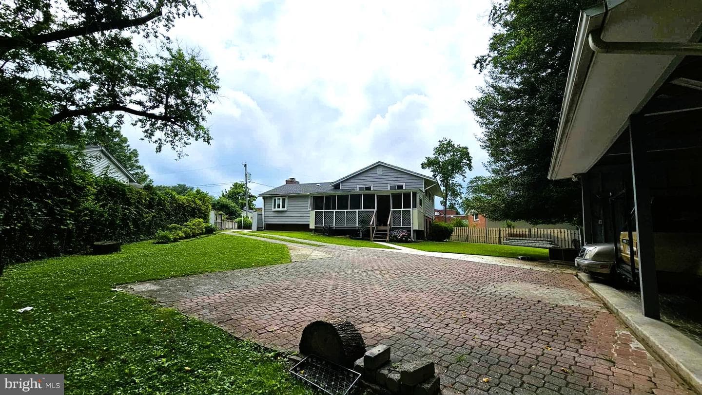 4753 Pomponio Place photo 11