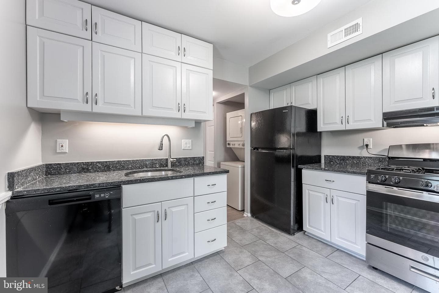 2038 Royal Fern Court #2a photo 18