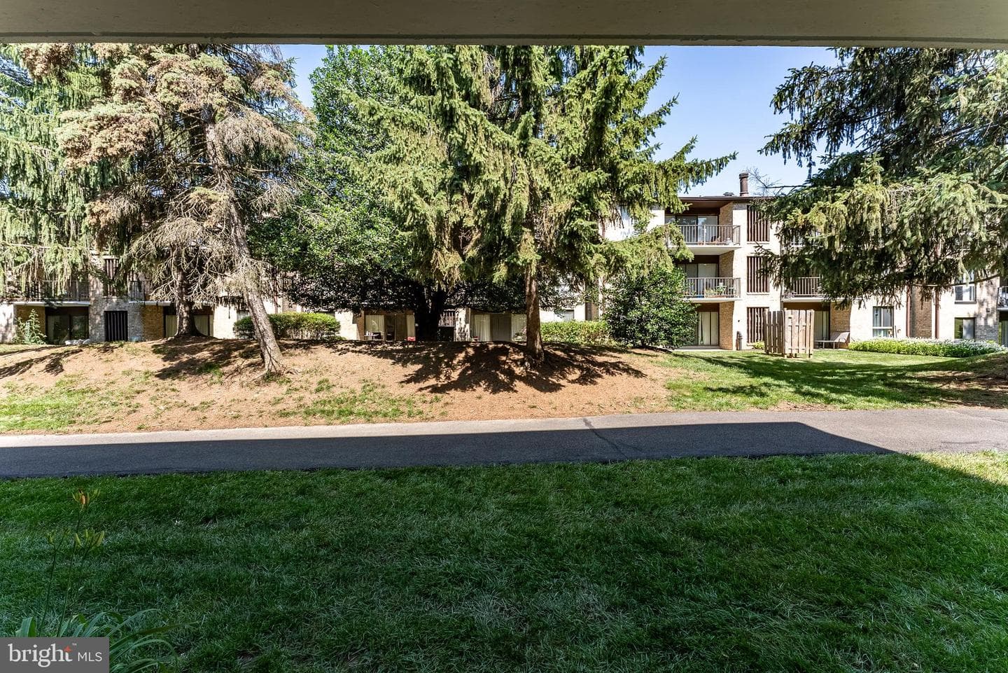 2038 Royal Fern Court #2a photo 34