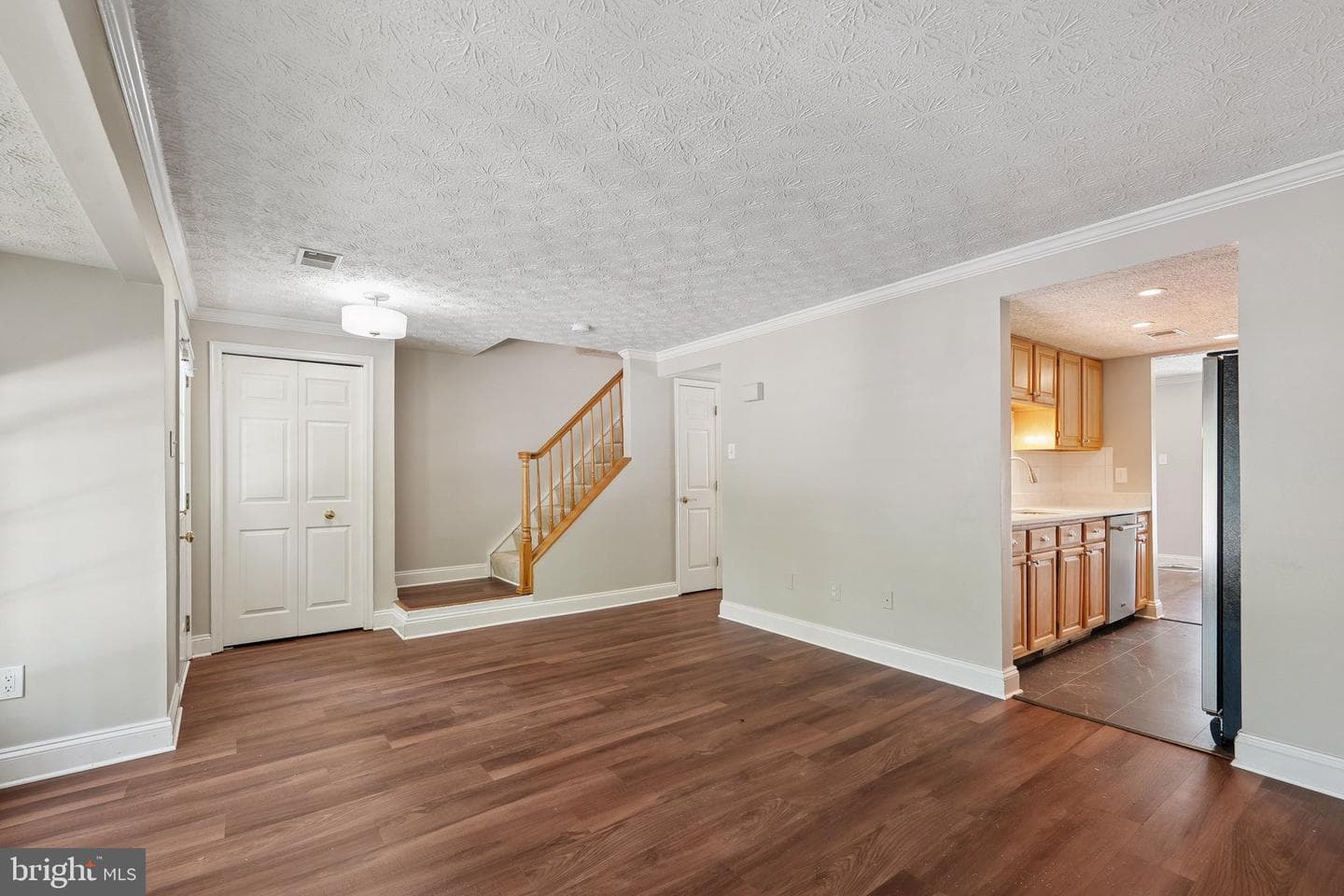 1511 Twisted Oak Drive photo 6