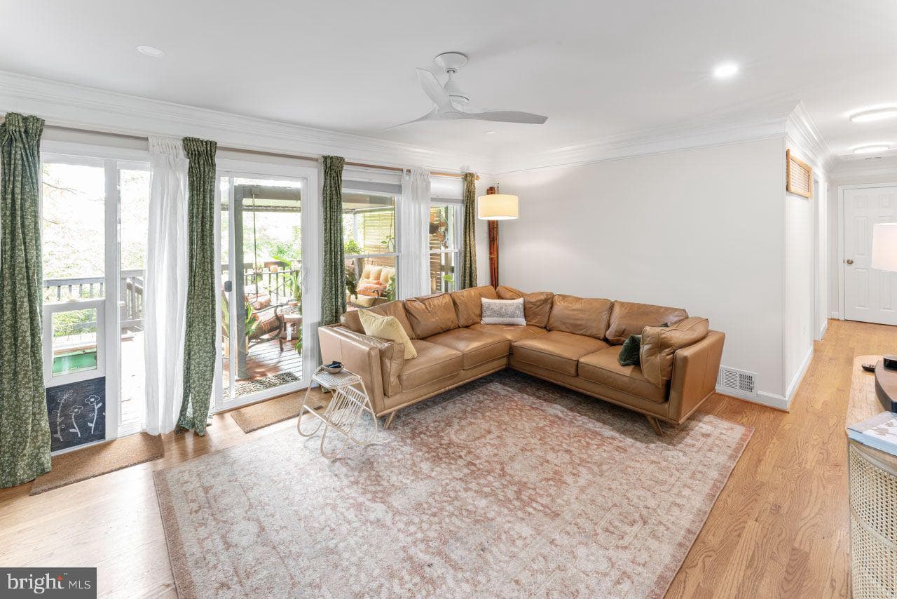 4511 Apple Tree Drive photo 18