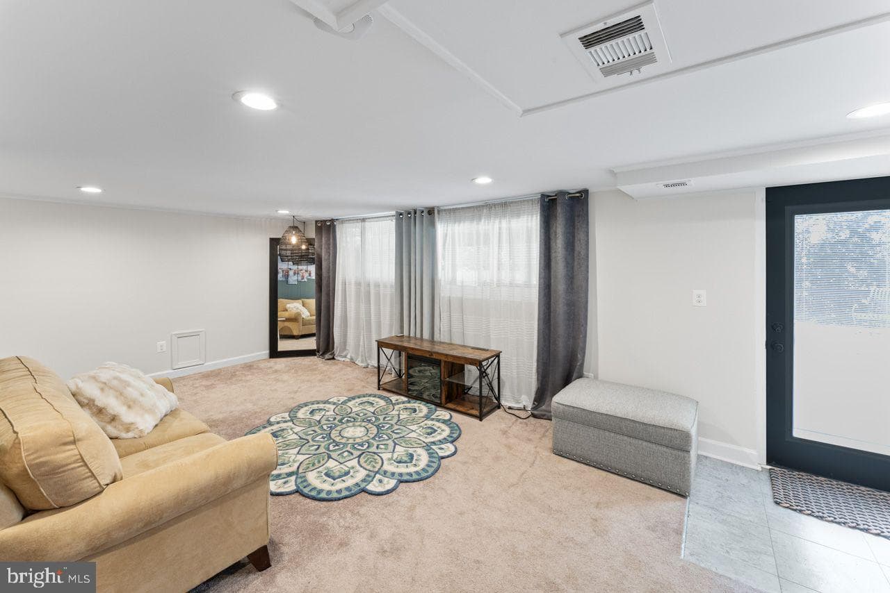 4511 Apple Tree Drive photo 30