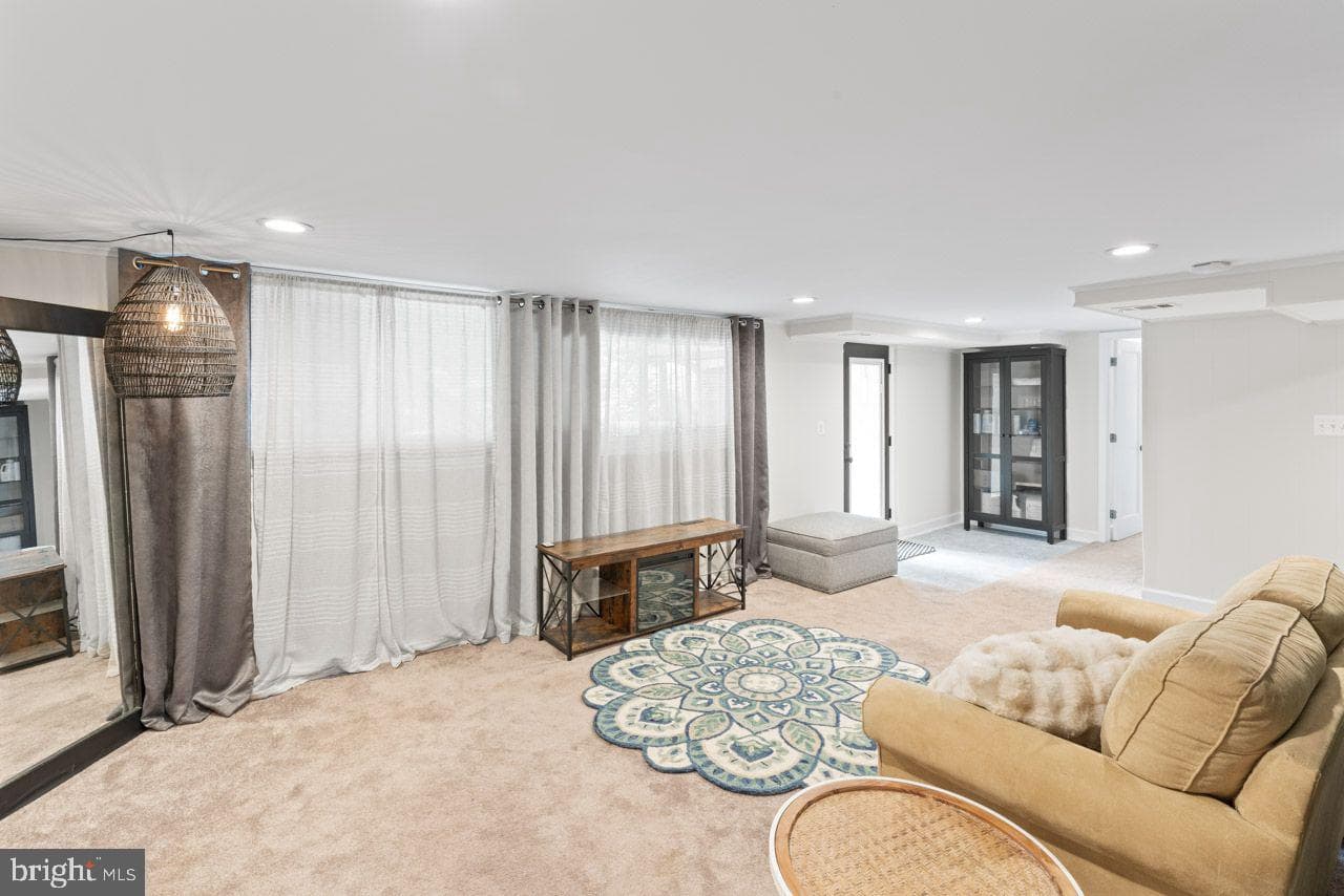 4511 Apple Tree Drive photo 31