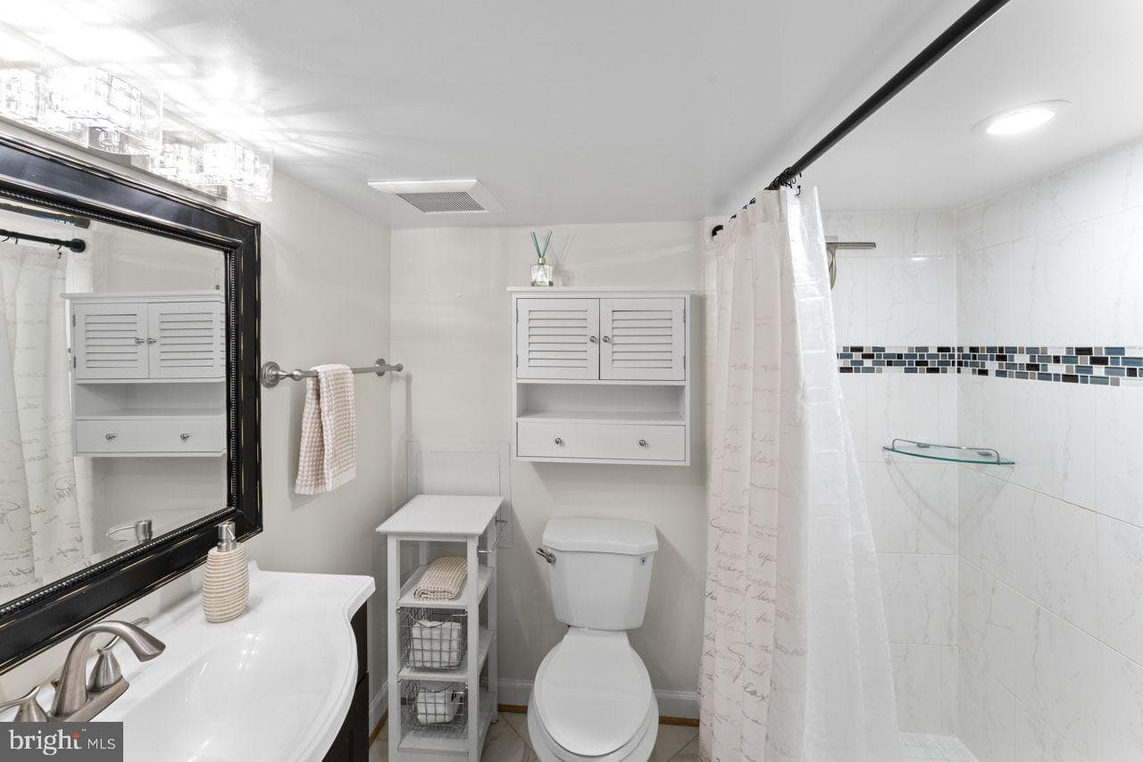 4511 Apple Tree Drive photo 32