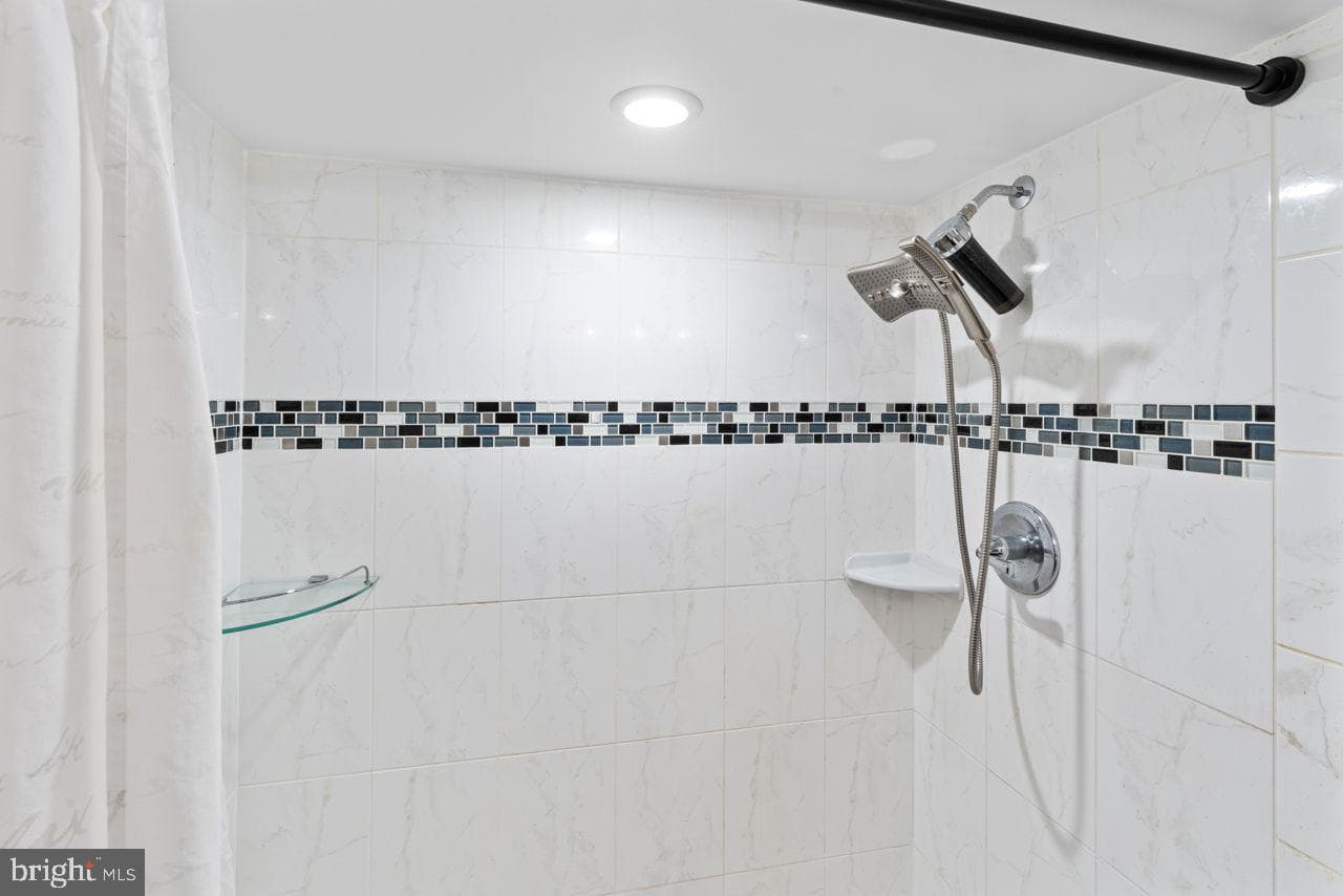 4511 Apple Tree Drive photo 33