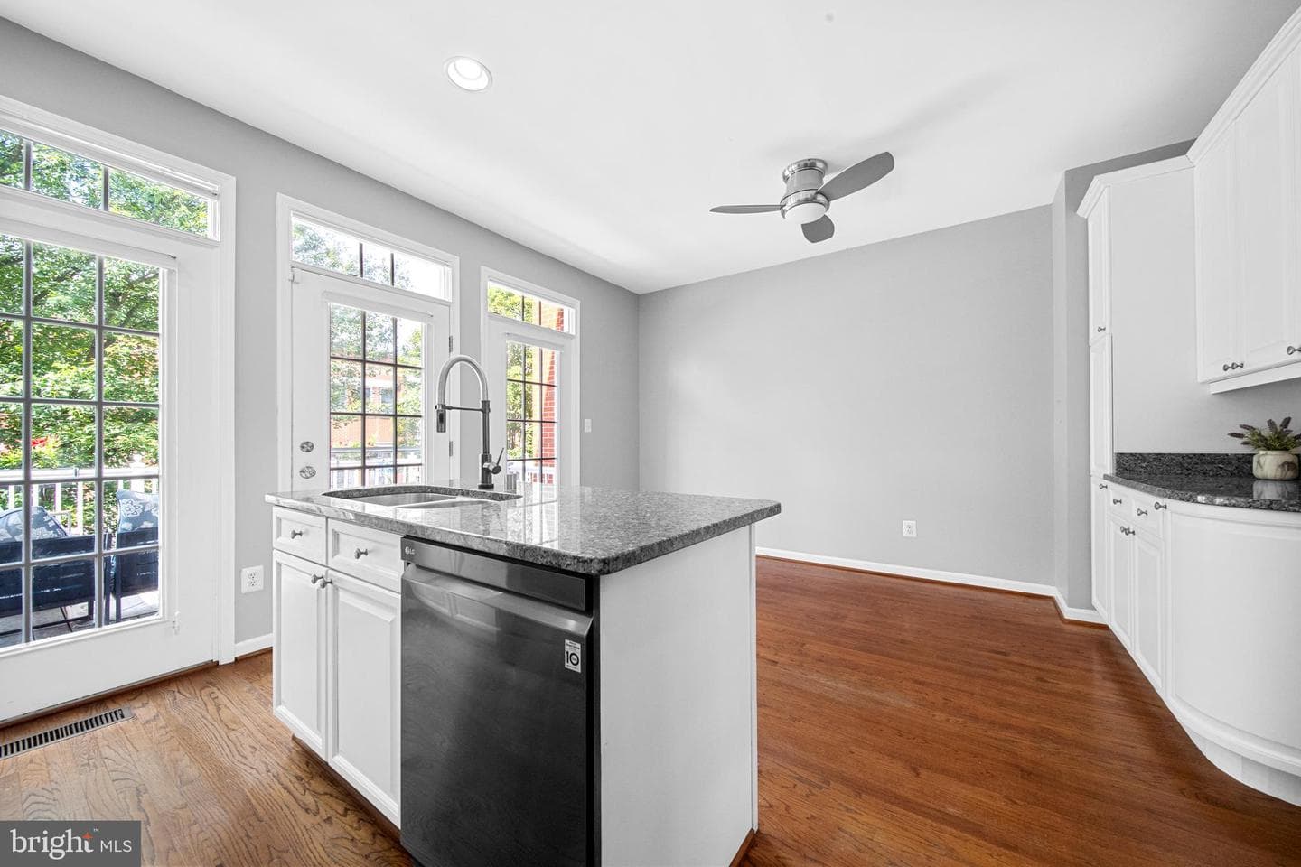 12129 Chancery Station Circle photo 18