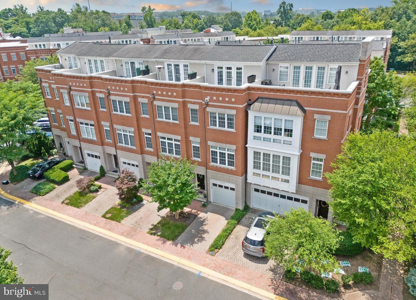 12129 Chancery Station Circle photo 2
