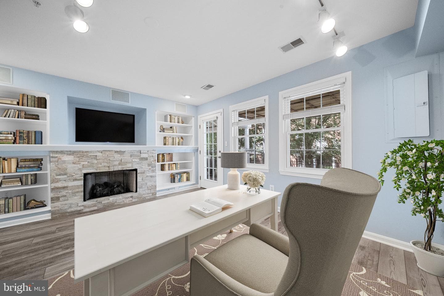 12129 Chancery Station Circle photo 48