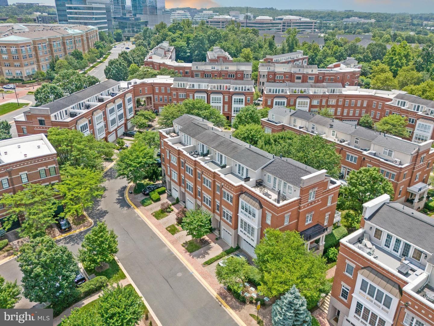 12129 Chancery Station Circle photo 5