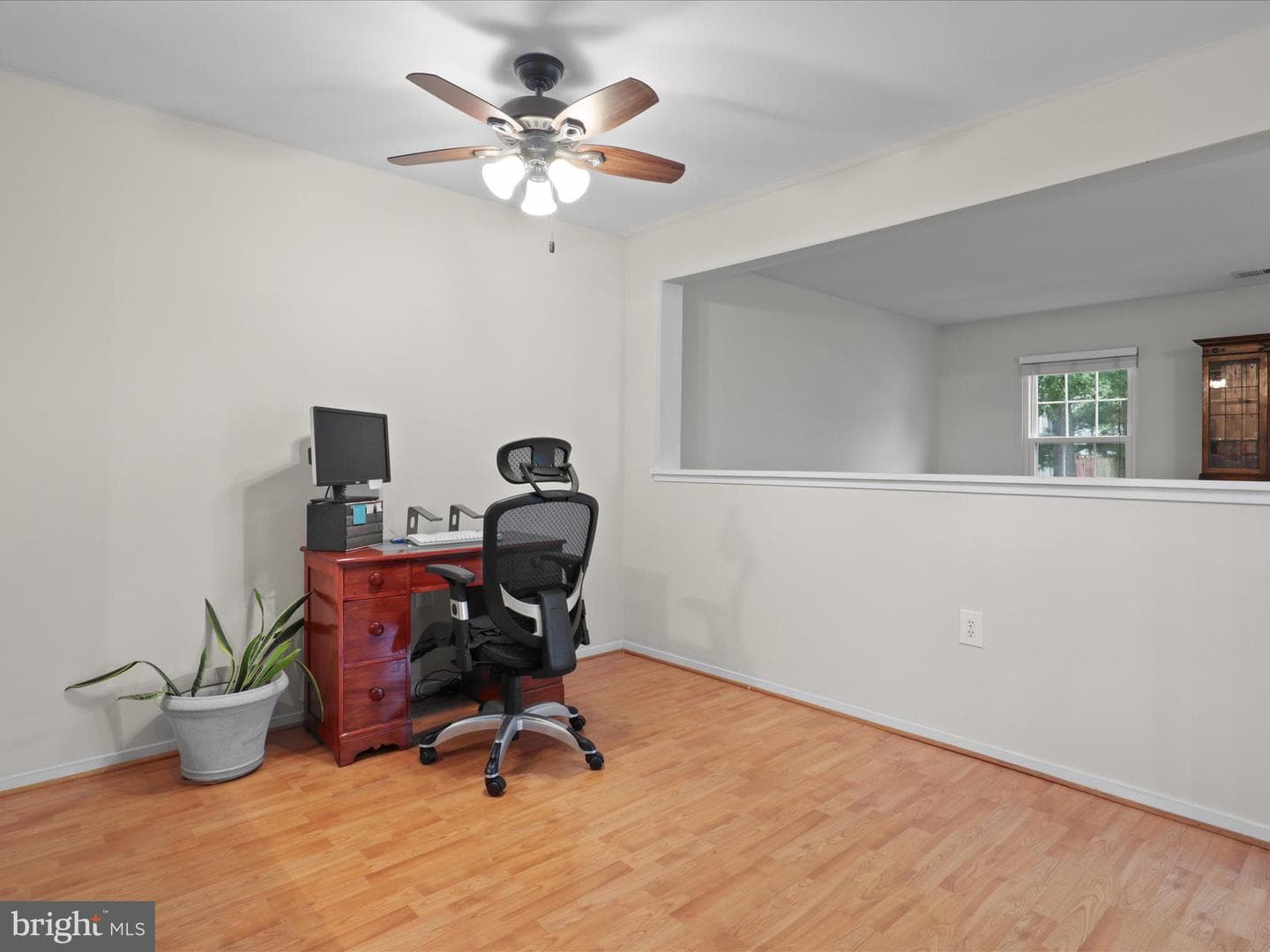 8694 Venoy Court photo 10