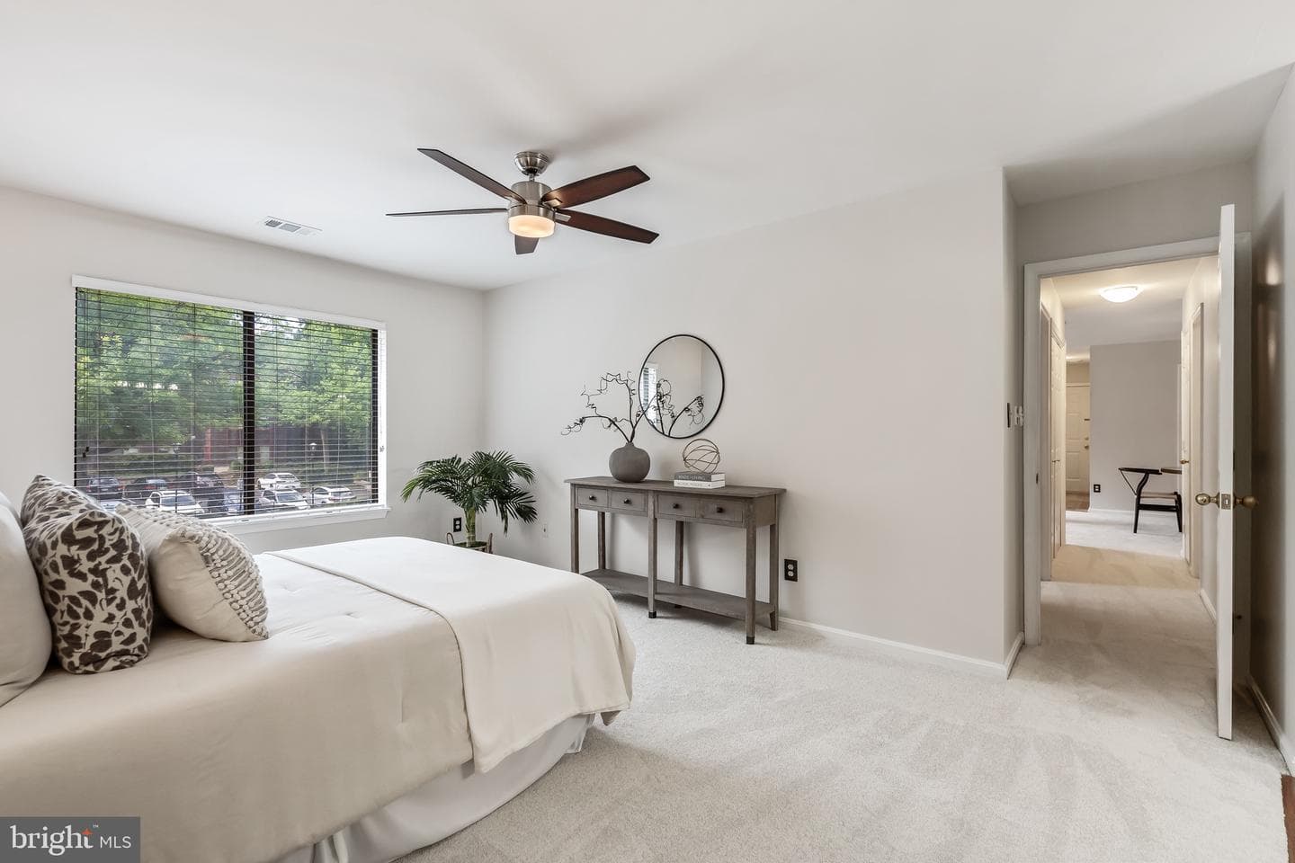 2810 Lee Oaks Place #302 photo 20