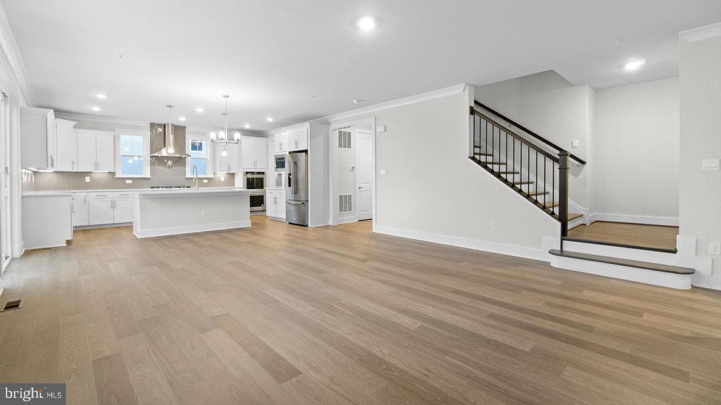 8281 Colling Manor Court photo 4