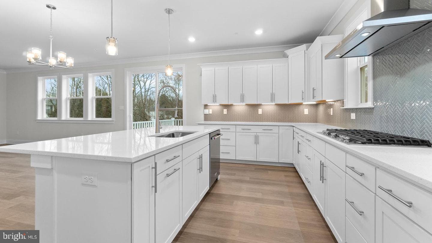 8281 Colling Manor Court photo 8