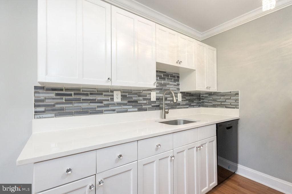 7093 Spring Garden Drive #202 photo 24