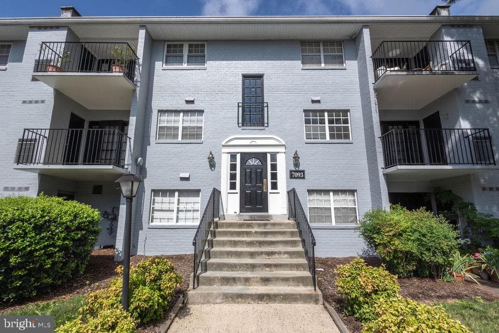 7093 Spring Garden Drive #202 photo 39