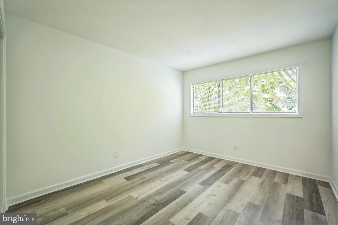 4939 Americana Drive #106 photo 28