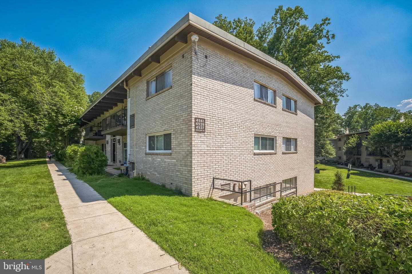 4939 Americana Drive #106 photo 3