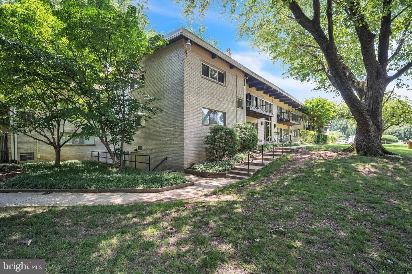 4939 Americana Drive #106 photo 9