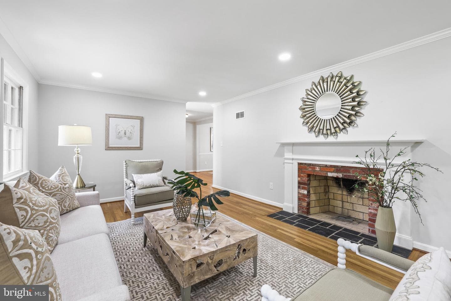 906 Danton Lane photo 8