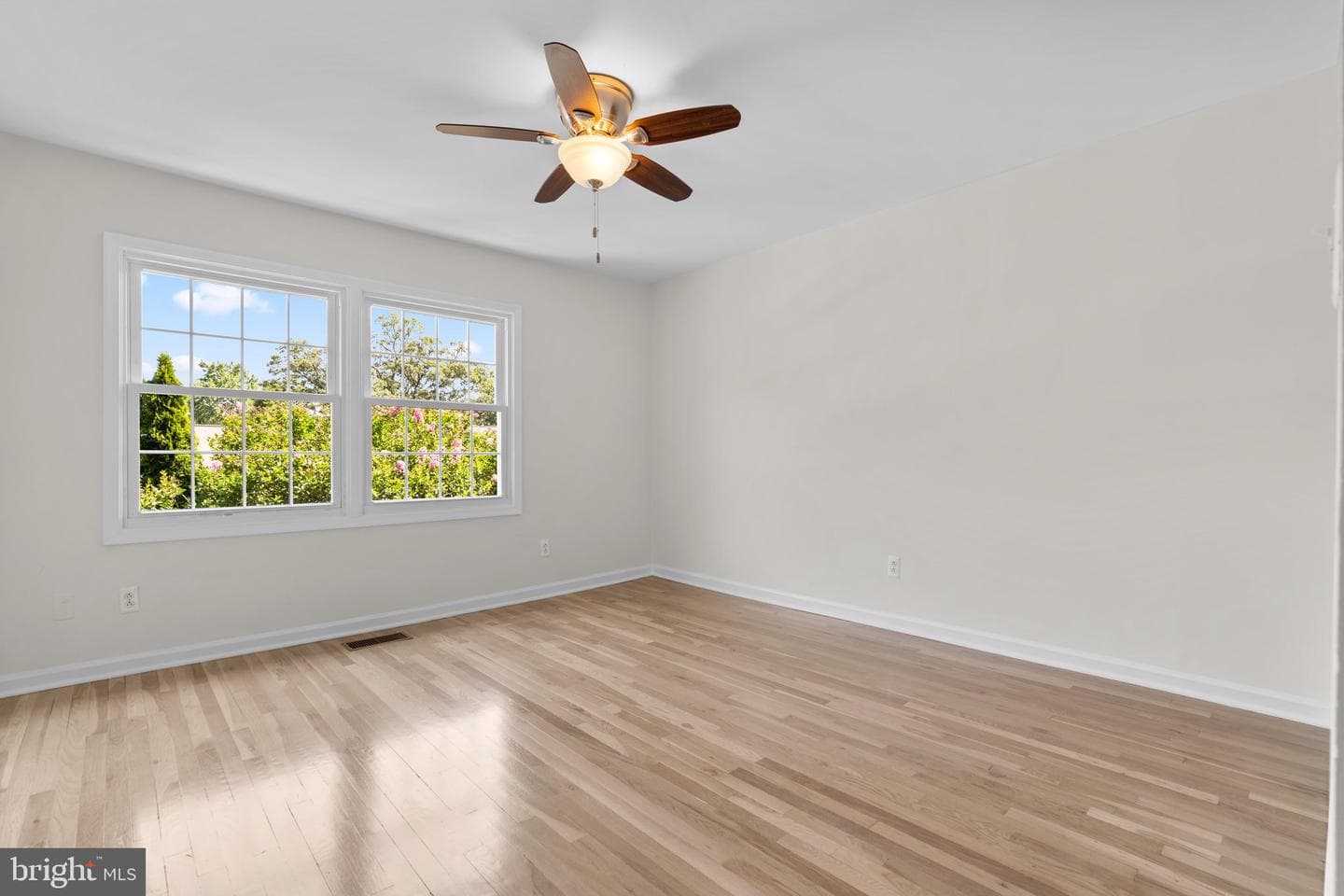 8384 Forrester Boulevard photo 18