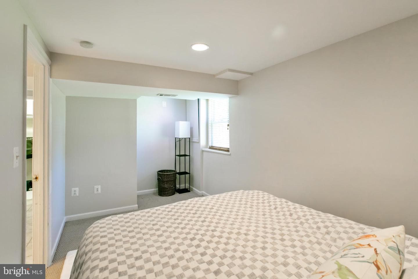 5722 Larpin Lane photo 28