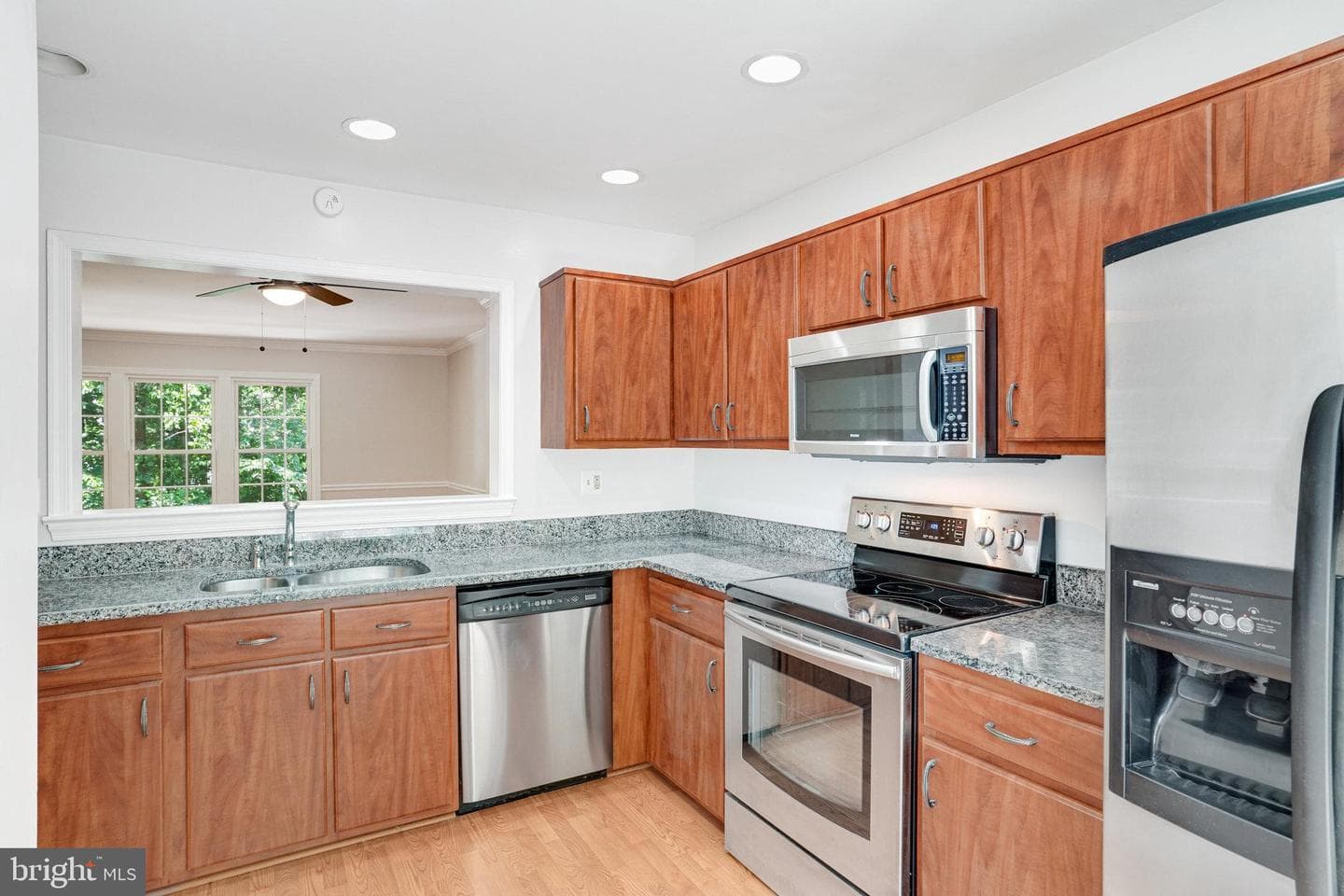 7918 Pebble Brook Court photo 4