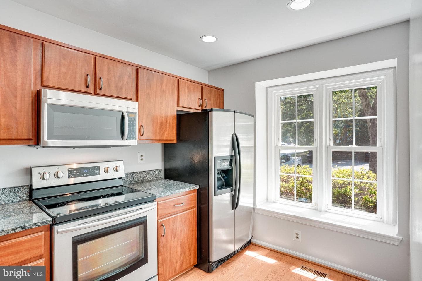 7918 Pebble Brook Court photo 6