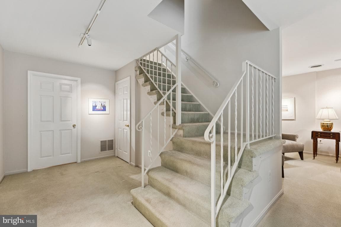 9409 Park Hunt Court photo 22