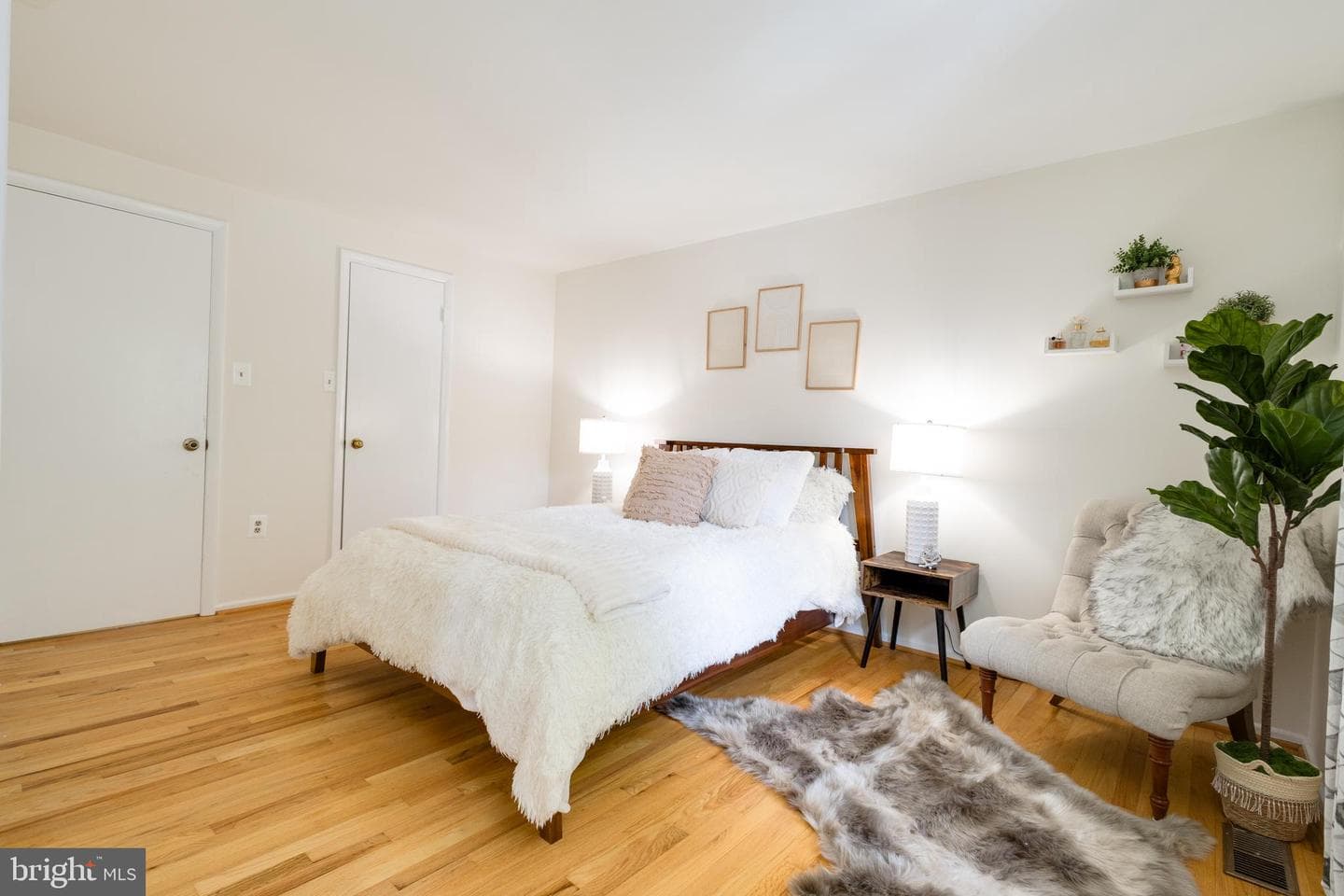 7053 Leewood Forest Drive photo 27