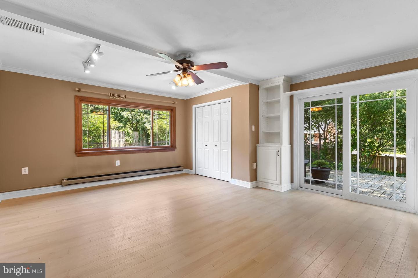 6308 Hawaii Court photo 16