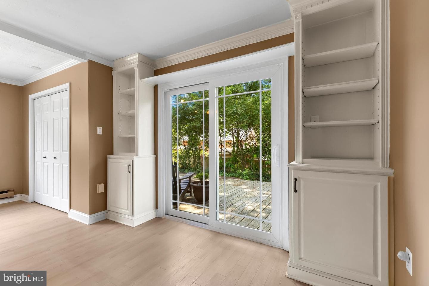 6308 Hawaii Court photo 17
