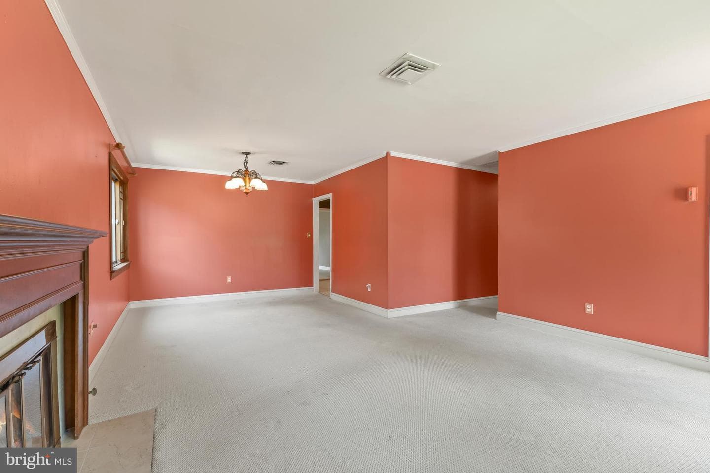 6308 Hawaii Court photo 3