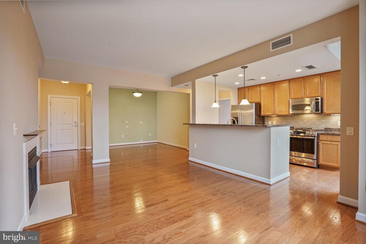 1830 Fountain Drive #1106 photo 4