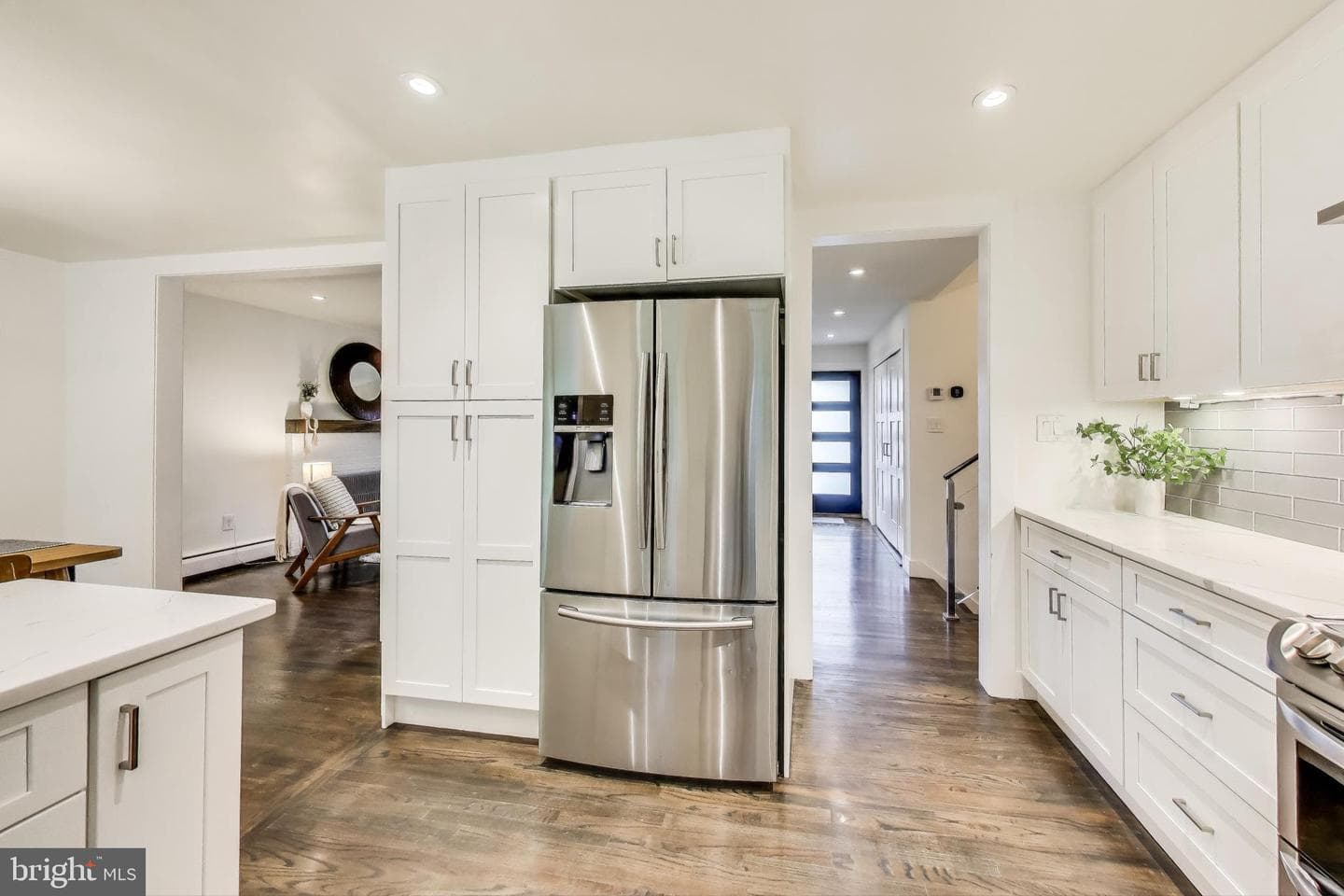 4422 Neptune Drive photo 4