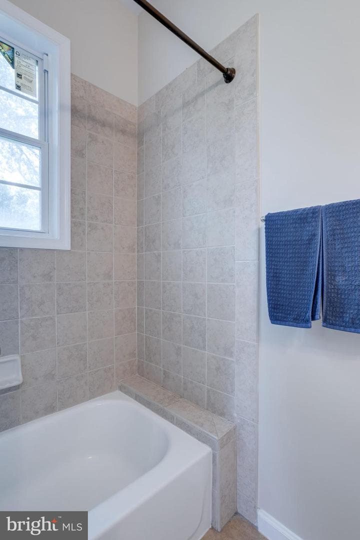 5519 Hinton Street photo 11
