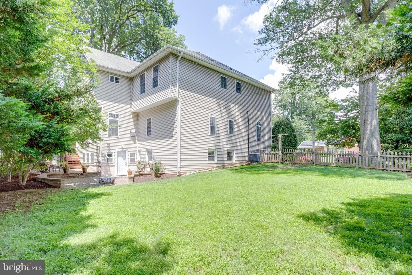 5519 Hinton Street photo 3