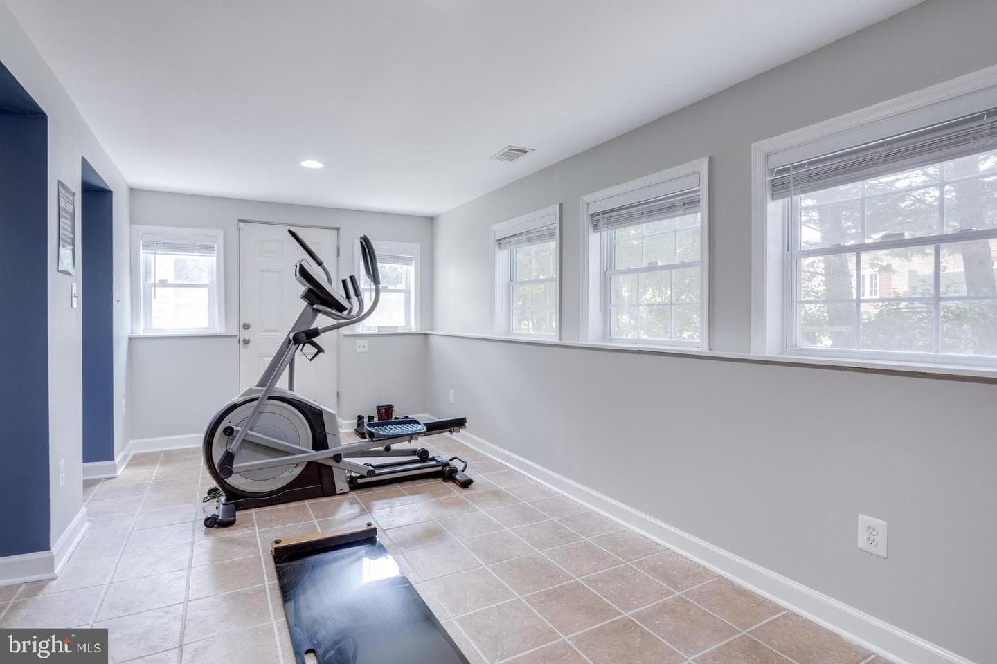 5519 Hinton Street photo 34