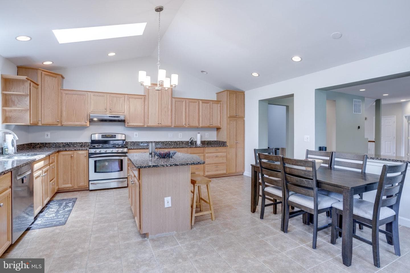 5519 Hinton Street photo 42