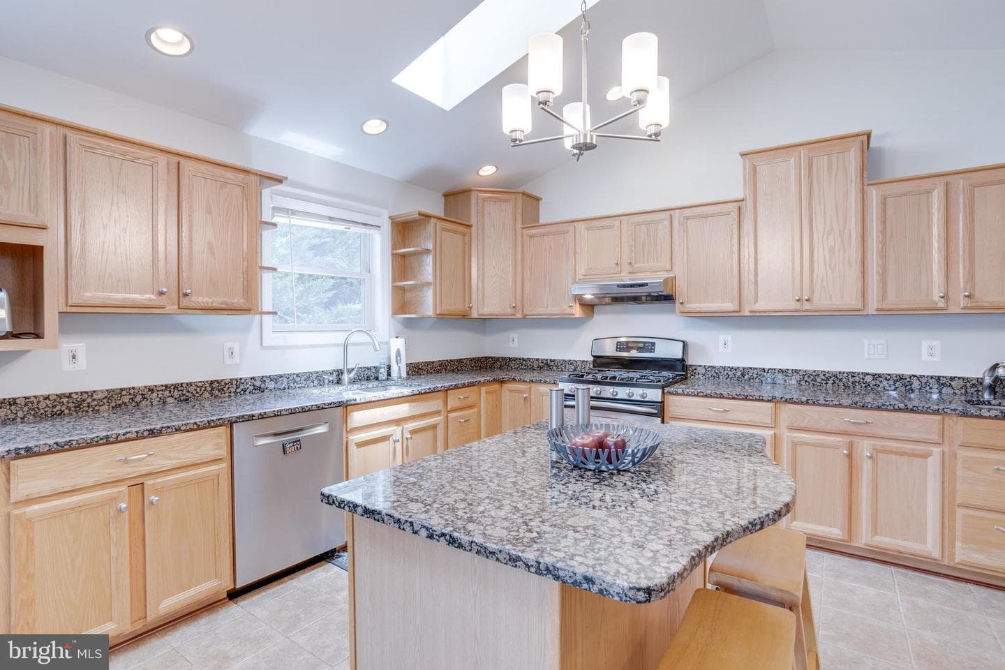 5519 Hinton Street photo 43