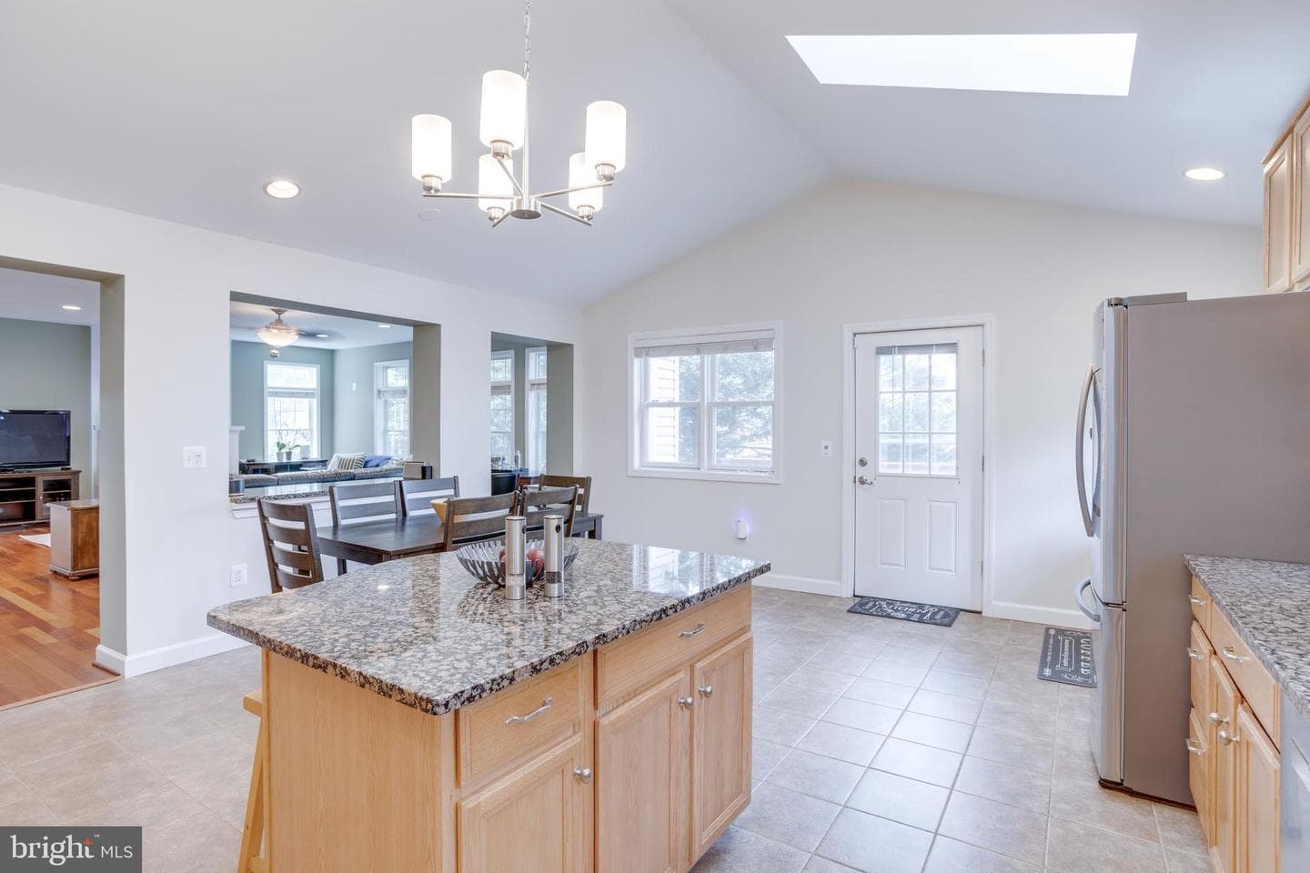 5519 Hinton Street photo 44