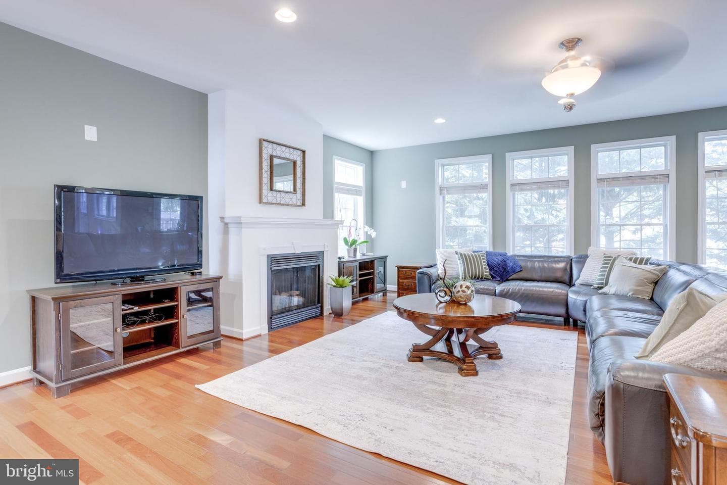 5519 Hinton Street photo 5