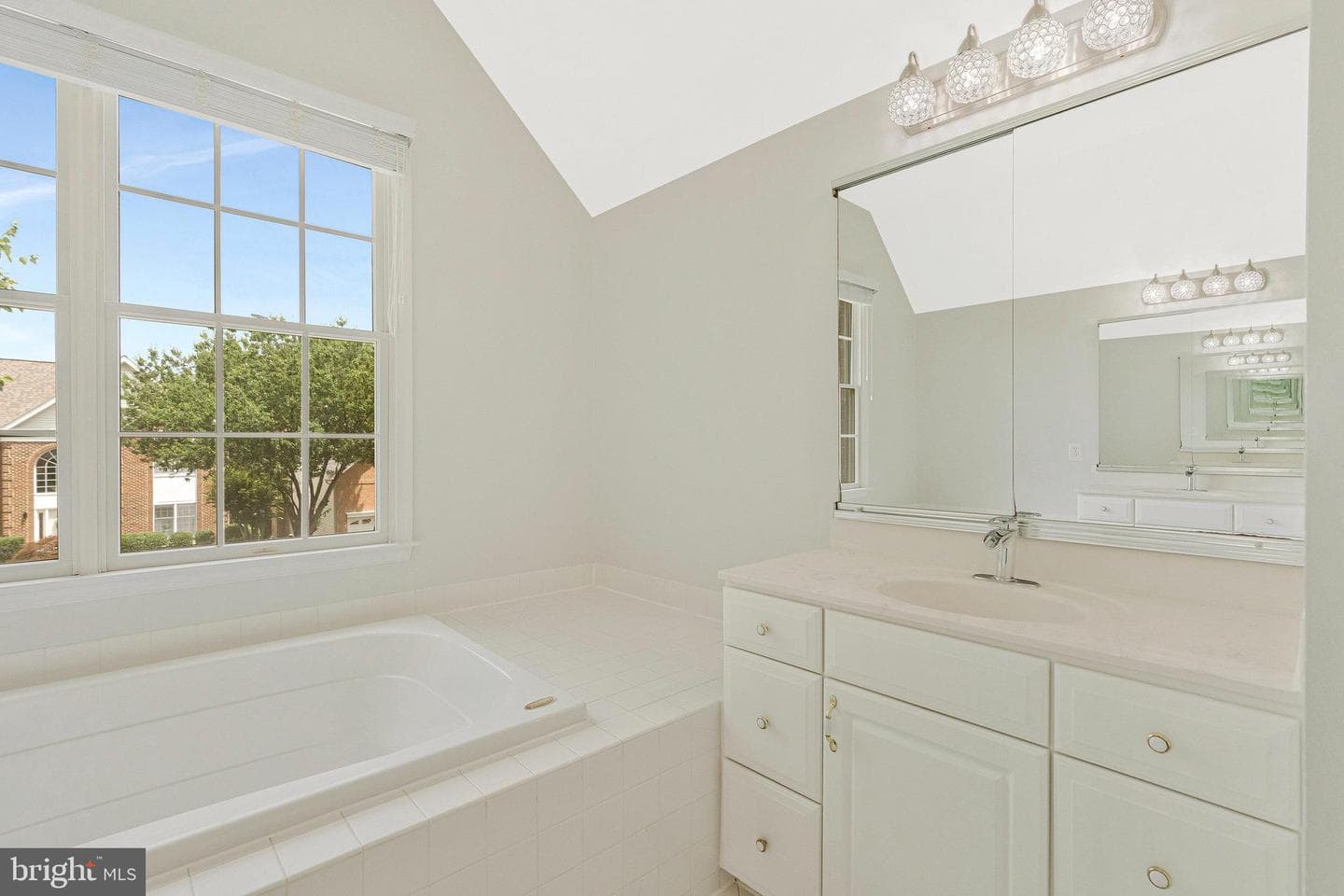 10857 Hunter Gate Way photo 35