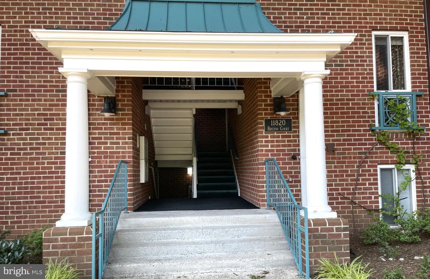 11820 Breton Court #22-D photo 2