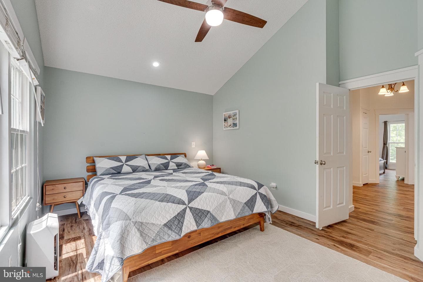 12333 Cliveden Street photo 34