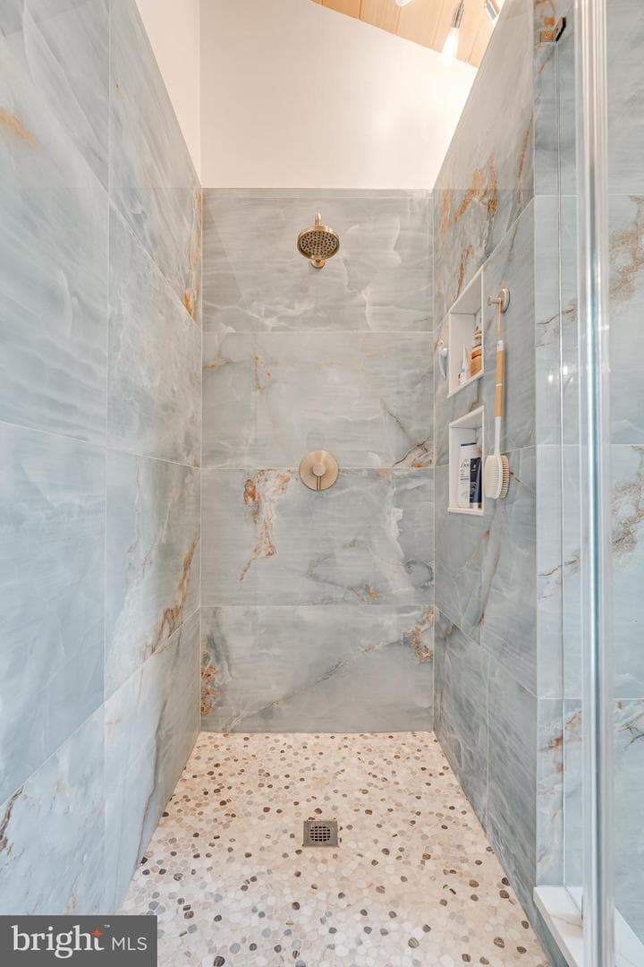 12333 Cliveden Street photo 39