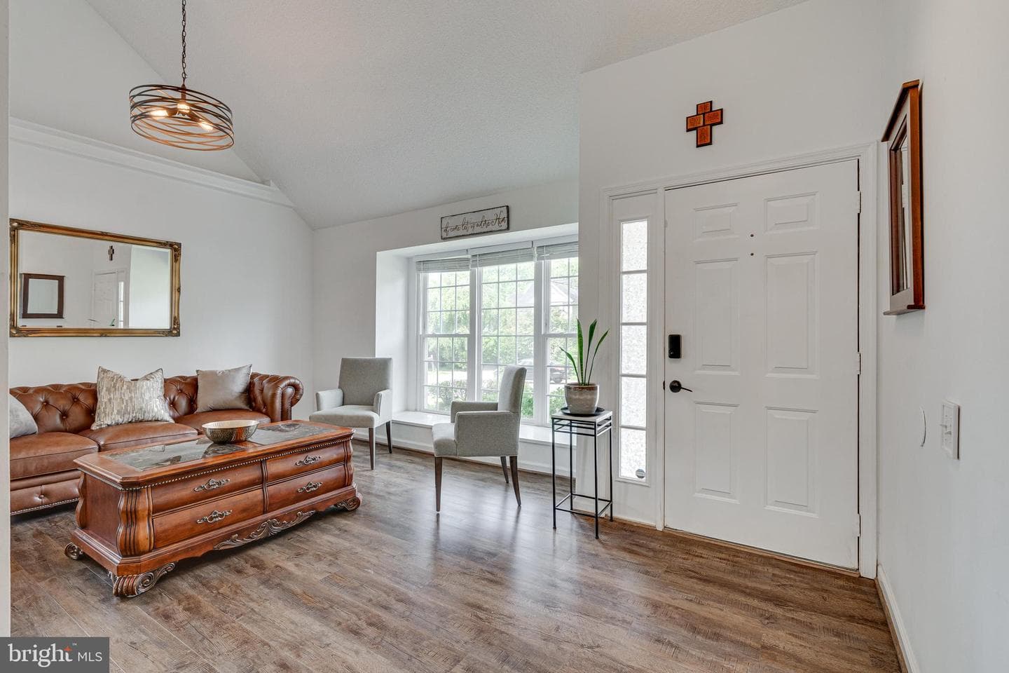 12333 Cliveden Street photo 7