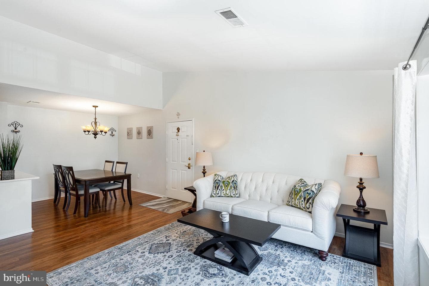 7823 Harrowgate Circle #d photo 5