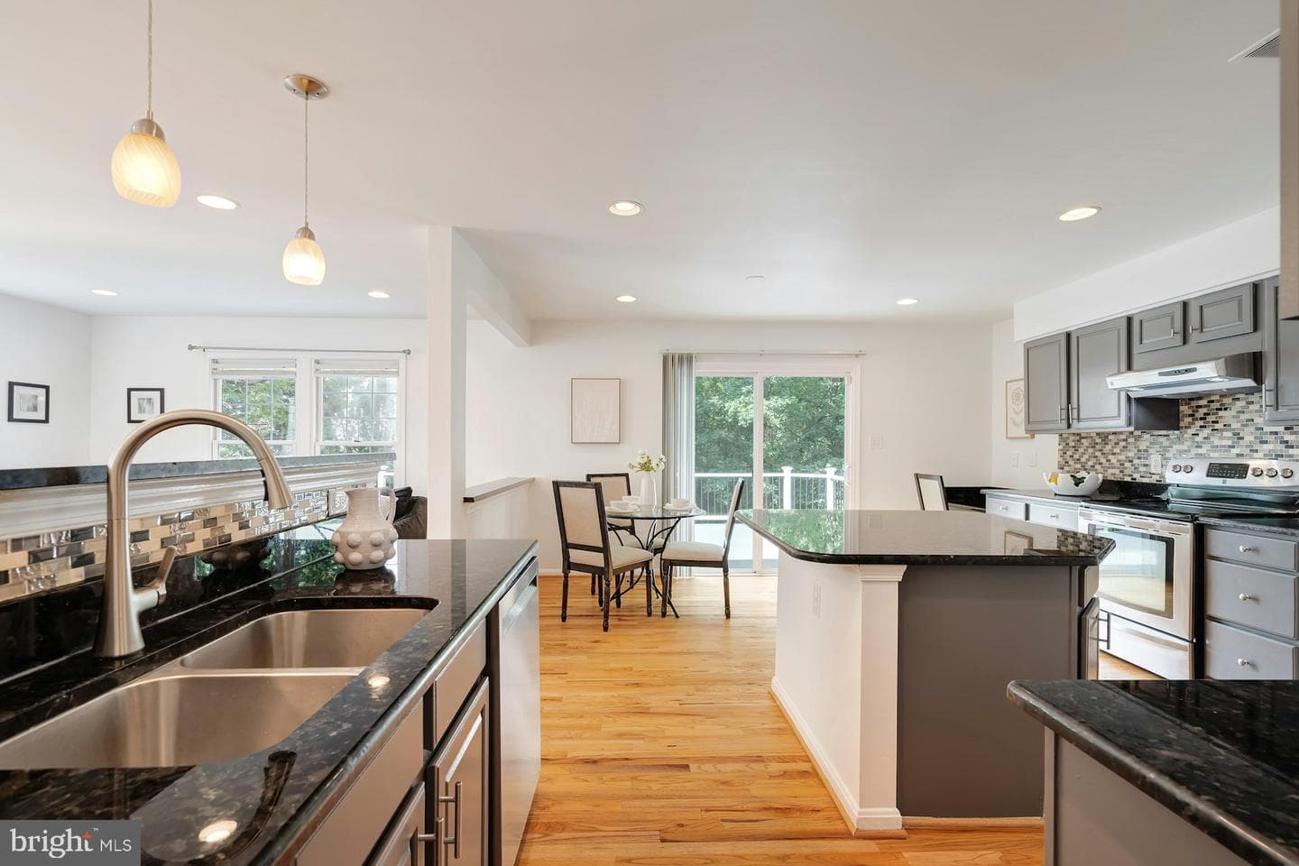 1518 Summerset Place photo 10